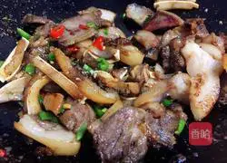 Illustration of twice-cooked pork head 10