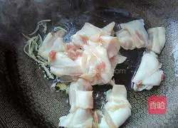 Illustration of how to make braised pork with yuba 5