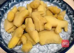 Illustration of how to make sweet vinegar pig's feet and ginger 2