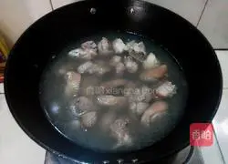 Illustration of braised pork knuckles with peanuts 2