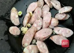 Illustration of how to make fried asparagus with sausage 4