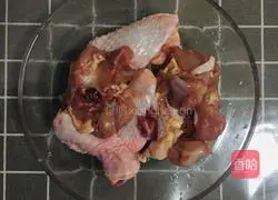 Illustration of Chestnut Roast Chicken 2