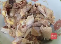 Illustration of home-cooked spicy chicken family version 1