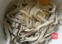 Illustration of how to make fried king oyster mushrooms 3