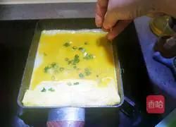 Illustration of how to make Tamagoyaki bento with green pepper and shredded pork 12