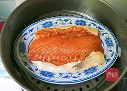 Illustration of how to make pepper salmon bones 11