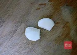 Illustration of how to make fried leeks with enoki mushrooms 10