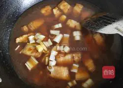 Illustration of oil-free braised pork 4