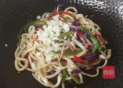 Illustration of how to make fried noodles with seasonal vegetables 8