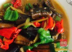 Illustration of braised eel segments 6