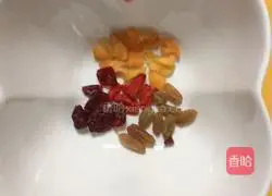 Pineapple eight-treasure rice recipe 3