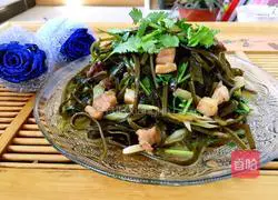 Illustration of how to cook kelp roasted pork 7