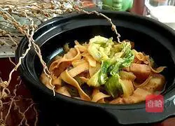 Recipe for stewed pork belly, cabbage and dried tofu Illustration 7