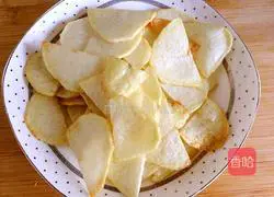 Illustration of how to make oily meat and potato slices 6