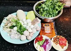 Illustration of how to make spicy hotpot 1