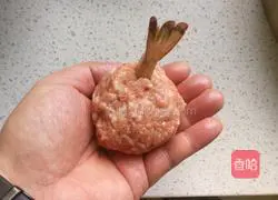 Illustration of how to eat shrimp 4