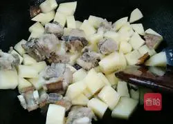 Illustration of how to cook pork ribs with potatoes 9