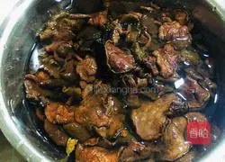 Illustration of how to make chicken stewed with mushrooms 3