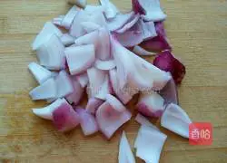 Illustration of how to make fried meat with onions and mushrooms 2