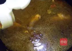 Illustration of braised chicken nuggets 9