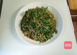 Illustration of how to make fried leeks with soybean sprouts 4