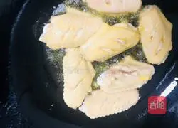 Illustration of how to make Coke Chicken Wings 2