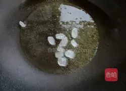 Illustration of how to make fish intestine and cola chicken wings 5