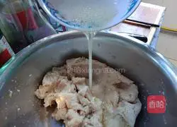 Illustration of how to make handmade fish balls 7