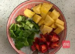 Illustration of how to make sweet and sour pineapple sweet and sour pork 2