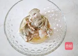 Illustration of how to make garlic oysters 5