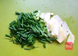 Illustration of how to make potato-roasted chicken nuggets 6