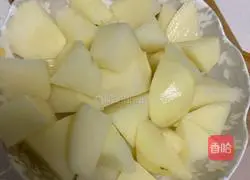 Illustration of how to make potatoes and beans stewed 4