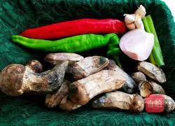 Illustration of how to make fried pork slices with porcini mushrooms 2