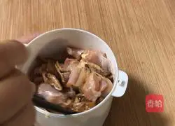 # Steamed Vegetables# Steamed Chicken Legs with Mushrooms Illustration 5