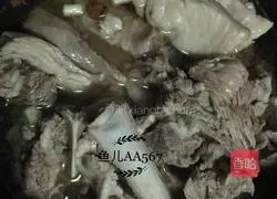 Illustration of how to make mutton chops and stewed radish 3