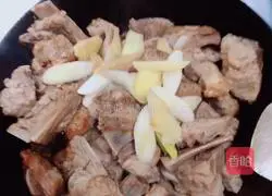 Braised Spare Ribs (Sauce Spare Ribs) Recipe Illustration 3