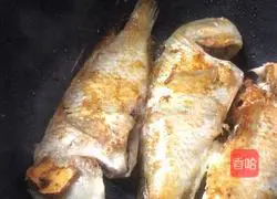 Chaoshan Pan-fried Parrotfish Recipe Illustration 7