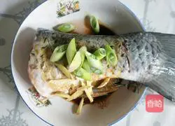 Illustration of steamed fish tail with chopped pepper sauce 4