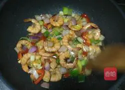 Illustration of how to make stir-fried shrimp 4