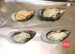 Cheese Baked Mussels Recipe Illustration 6