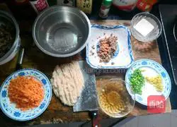 Illustration of how to make oil-free chicken breast meatballs essential for weight loss 2