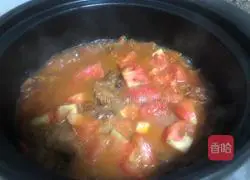 Casserole Illustration of how to make tomato beef brisket pot 12