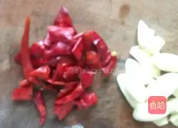 Illustration of how to make bacon screws 2