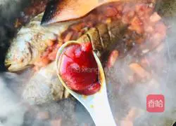 Illustration of how to make braised tofu with yellow croaker in tomato sauce 11