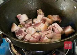 Illustration of how to make roasted pork with orchid dried beans 4