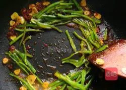 Illustration of how to make fish-flavored shredded pork 10