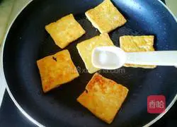 Illustration of how to make cumin dried tofu 5