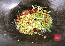 Illustration of how to make crispy spicy fish fillets 16