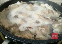 Illustration of braised chestnut chicken nuggets 3