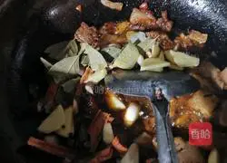 Illustration of how to make spicy hot pot shrimp 13